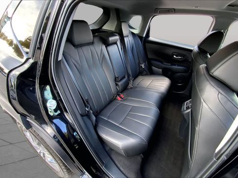 Used 2025 Acura ADX FWD image 21