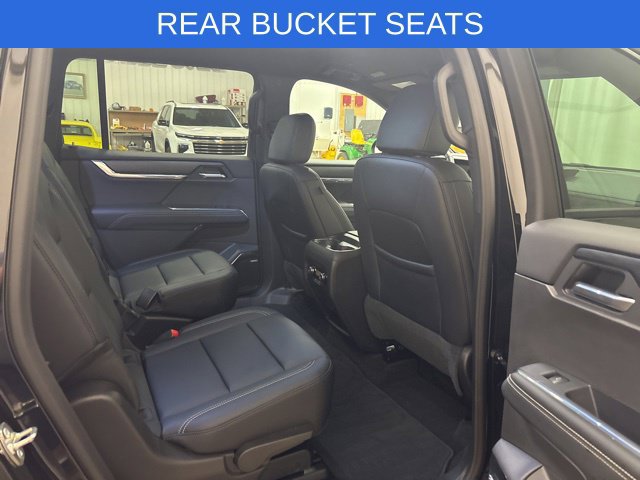 Used 2026 GMC Acadia Elevation w/ Elevation Premium Package FWD image 15