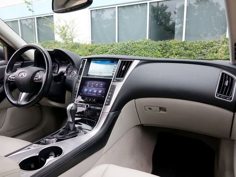 Used 2014 INFINITI Q50 Premium w/ Navigation Package image 7