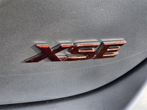 Used 2023 Toyota Camry XSE image 10