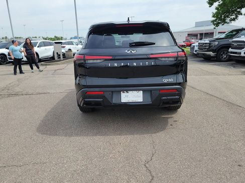 Used 2023 INFINITI QX60 Luxe FWD image 4