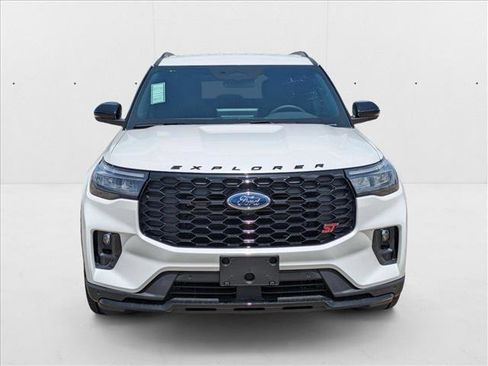 New 2025 Ford Explorer ST image 6