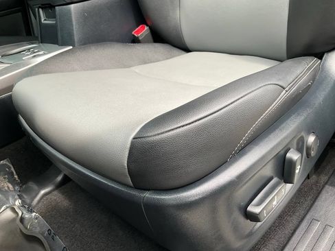 Used 2019 Toyota 4Runner SR5 Premium AWD/4WD image 17