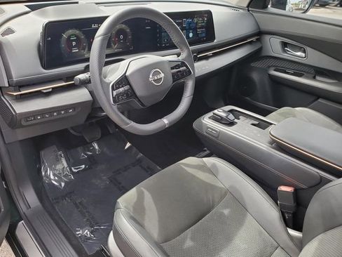 Used 2023 Nissan Ariya FWD image 14