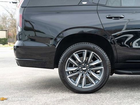 Used 2024 Cadillac Escalade Sport image 5