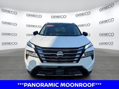 Certified 2024 Nissan Rogue Platinum w/ Platinum Premium Package FWD image 2