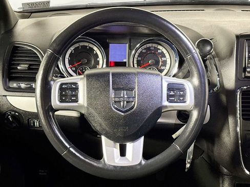 Used 2018 Dodge Grand Caravan GT image 13