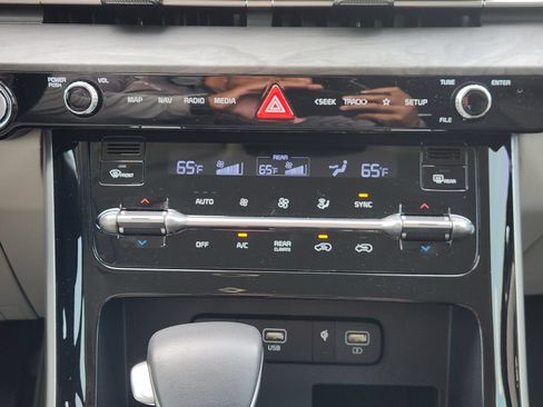 Used 2024 Kia Carnival SX FWD image 21