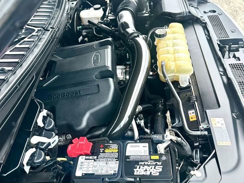 Used 2020 Ford Expedition XLT w/ Black Accent Package RWD image 51