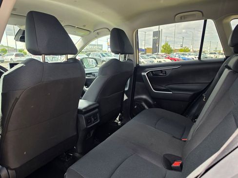 Used 2025 Toyota RAV4 LE AWD/4WD image 11