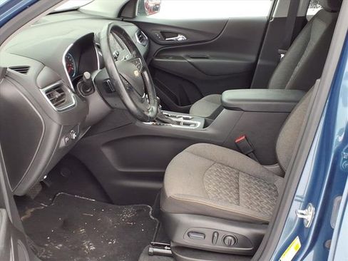 Used 2024 Chevrolet Equinox LT image 11