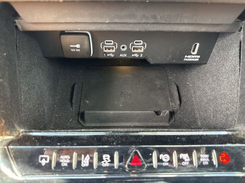 Used 2022 Jeep Grand Wagoneer Series II w/ Convenience Group III AWD/4WD image 55