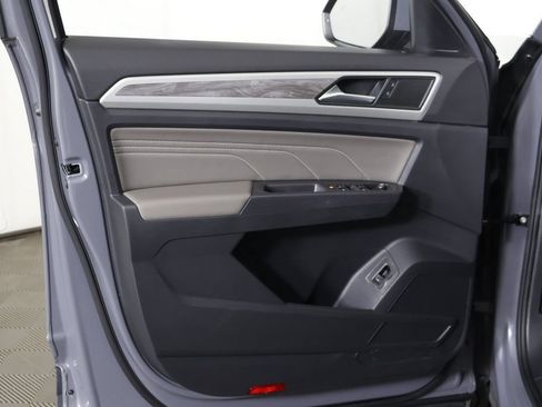 Used 2021 Volkswagen Atlas Cross Sport SE w/ Panoramic Sunroof Package AWD/4WD image 24