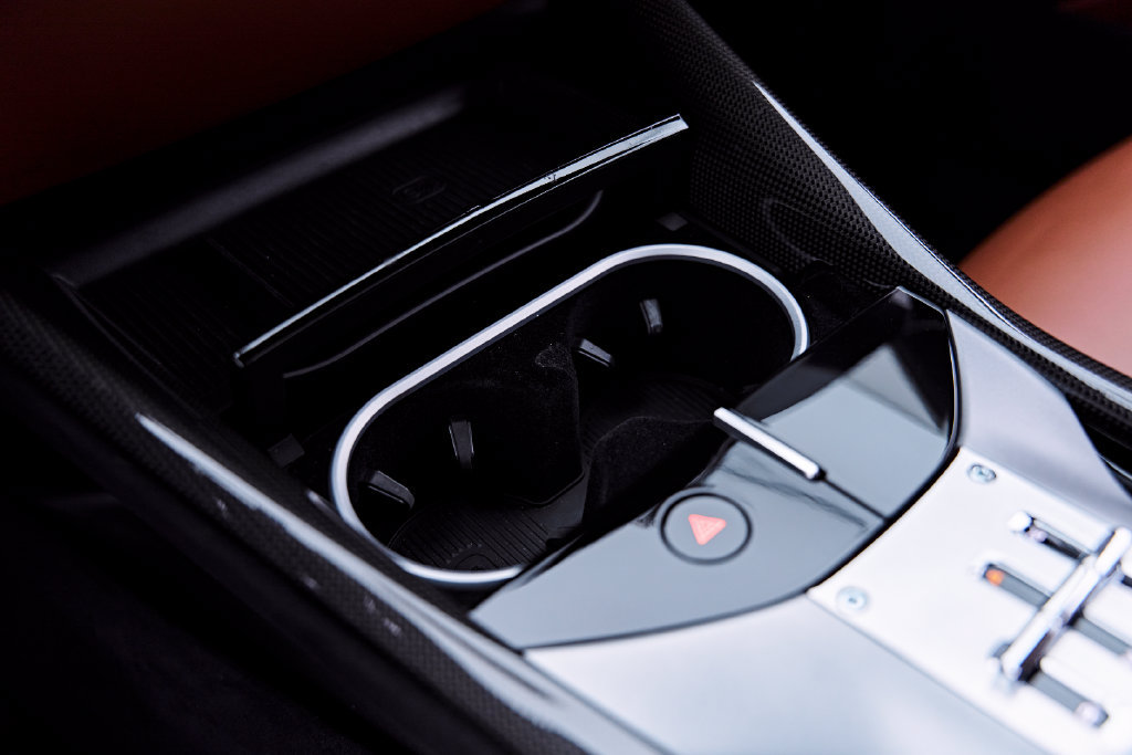 Used 2024 Ferrari Purosangue AWD/4WD image 91