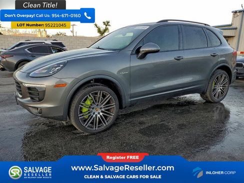 Used 2016 Porsche Cayenne S image 1