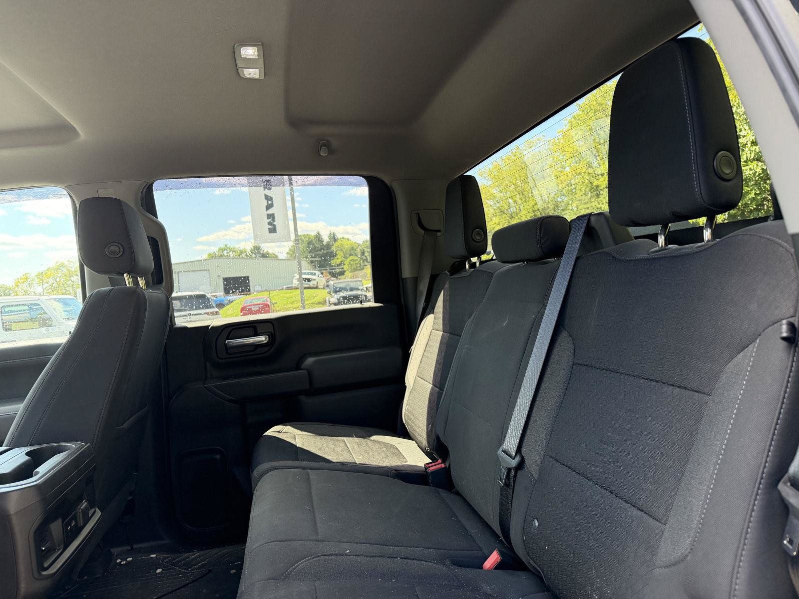 Used 2021 Chevrolet Silverado 2500 LT w/ Convenience Package AWD/4WD image 12
