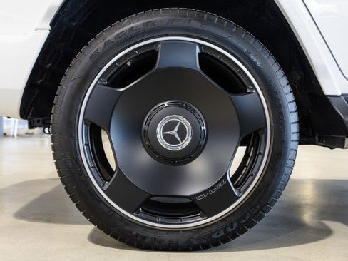Used 2025 Mercedes-Benz G 63 AMG 4MATIC image 21
