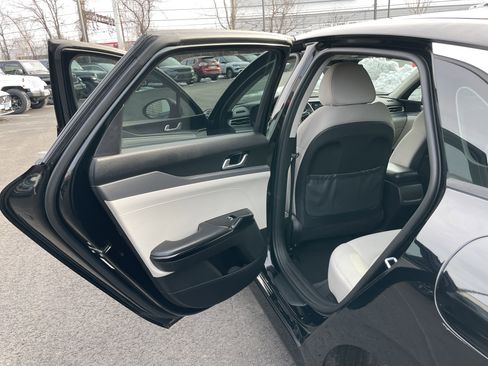 Used 2021 Kia K5 LXS image 25