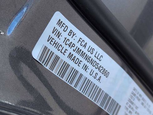 Used 2022 Jeep Cherokee Latitude Lux w/ Sun & Sound Group image 38