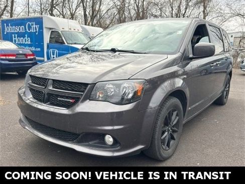 Used 2020 Dodge Grand Caravan SE image 1