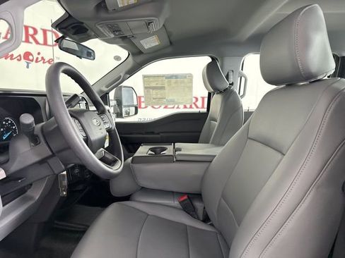 New 2026 Ford F250 XL w/ XL Chrome Package image 13
