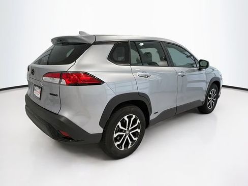 Used 2024 Toyota Corolla Cross AWD Hybrid image 5