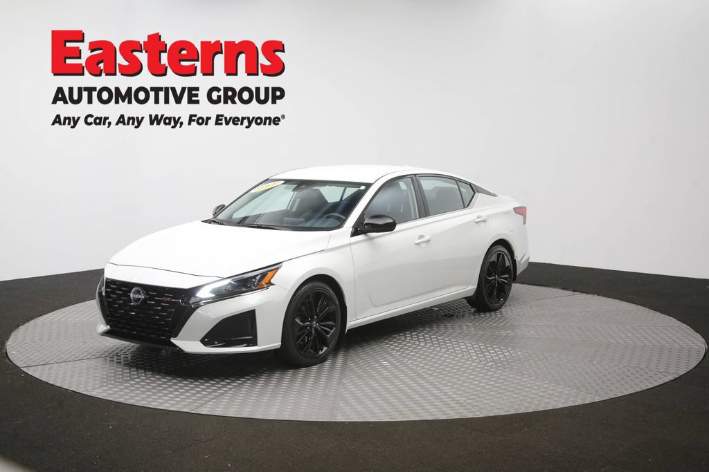 Used 2023 Nissan Altima 2.5 SR FWD image 57