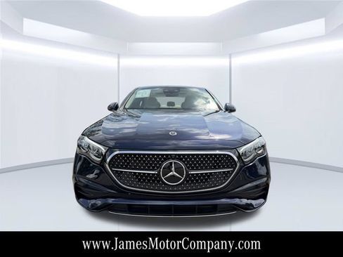 Used 2026 Mercedes-Benz E 450 4MATIC Sedan image 17