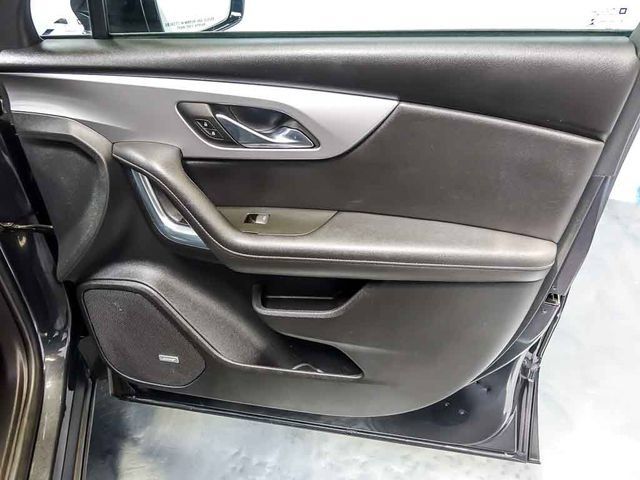 Used 2022 Chevrolet Blazer LT w/ Sound & Technology Package AWD/4WD image 34
