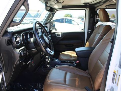 Used 2023 Jeep Wrangler Unlimited Sahara w/ Cold Weather Group AWD/4WD image 42