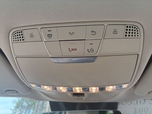 Used 2022 Mercedes-Benz GLC 300 w/ Premium Package Lite image 41