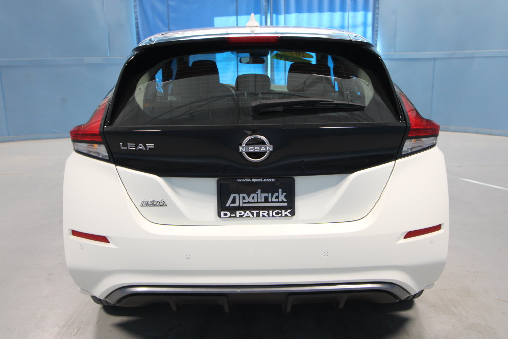 Used 2025 Nissan Leaf S FWD image 27