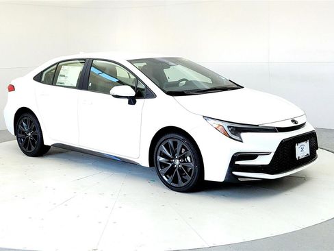 New 2026 Toyota Corolla SE FWD image 7