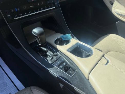 Used 2019 Toyota Avalon Limited w/ Advanced Safety Package FWD image 15