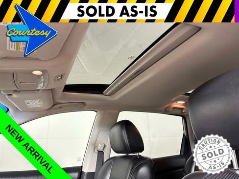 Used 2016 Nissan Pathfinder Platinum w/ Cargo Package FWD image 18