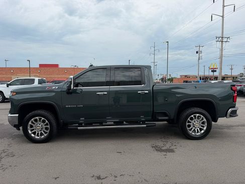 Used 2025 Chevrolet Silverado 2500 LTZ w/ LTZ Plus Package AWD/4WD image 4