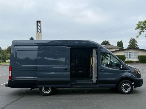 Used 2020 Ford Transit 250 148 High Roof Extended image 23