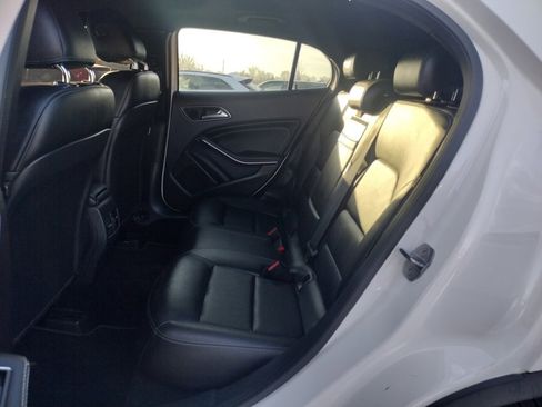 Used 2019 Mercedes-Benz GLA 250 GLA 250 image 8