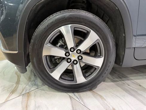 Used 2021 Chevrolet Traverse LT w/ LT Premium Package image 89