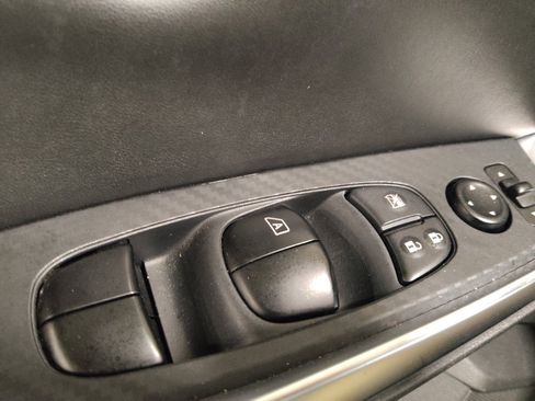 Used 2022 Nissan Sentra SR FWD image 27