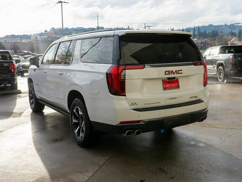 New 2026 GMC Yukon XL AT4 image 5
