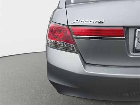 Used 2011 Honda Accord EX image 34