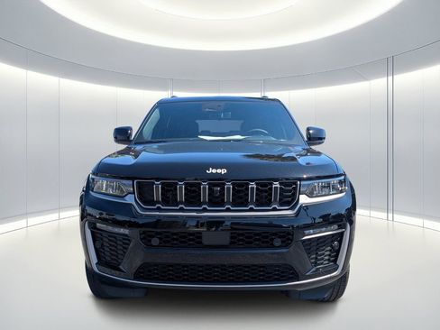 New 2026 Jeep Grand Cherokee L Limited AWD/4WD image 9