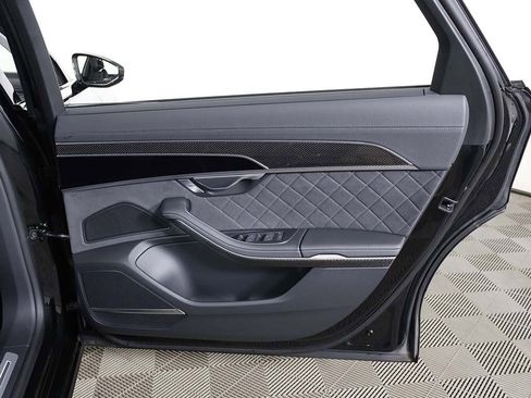 Used 2023 Audi S8 w/ S8 Black Optic Plus Package image 28