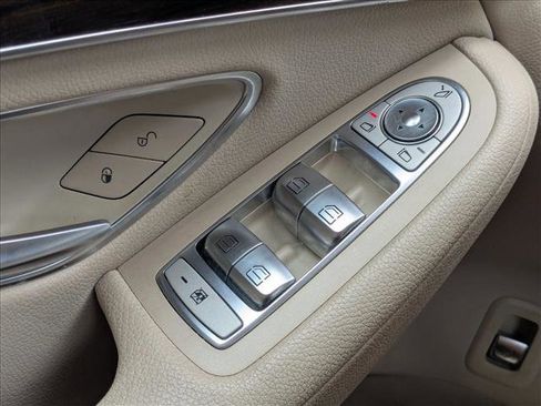 Used 2016 Mercedes-Benz GLC 300 image 12