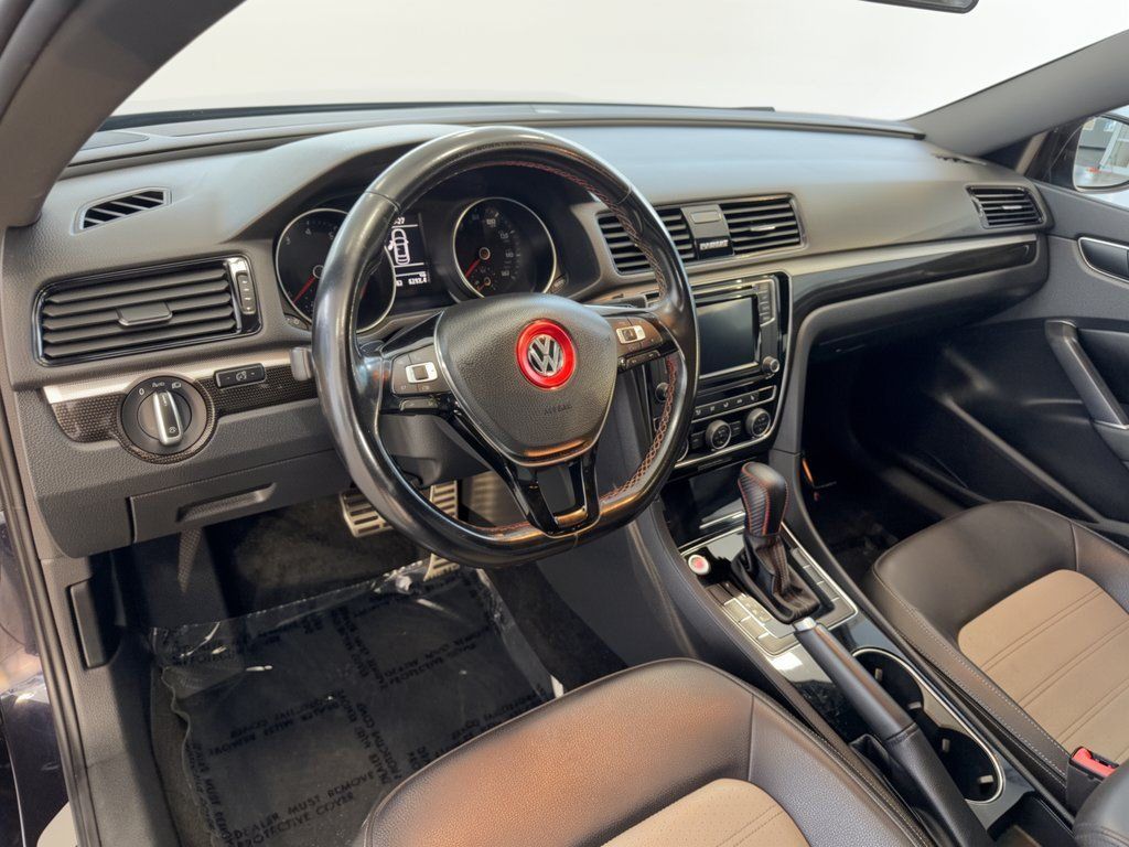 Used 2018 Volkswagen Passat 3.6 FWD image 4