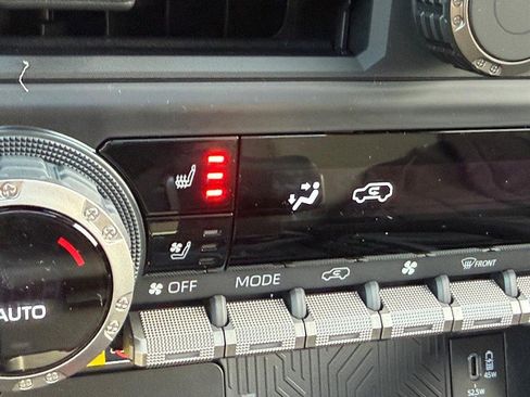 New 2025 Toyota 4Runner Limited image 17