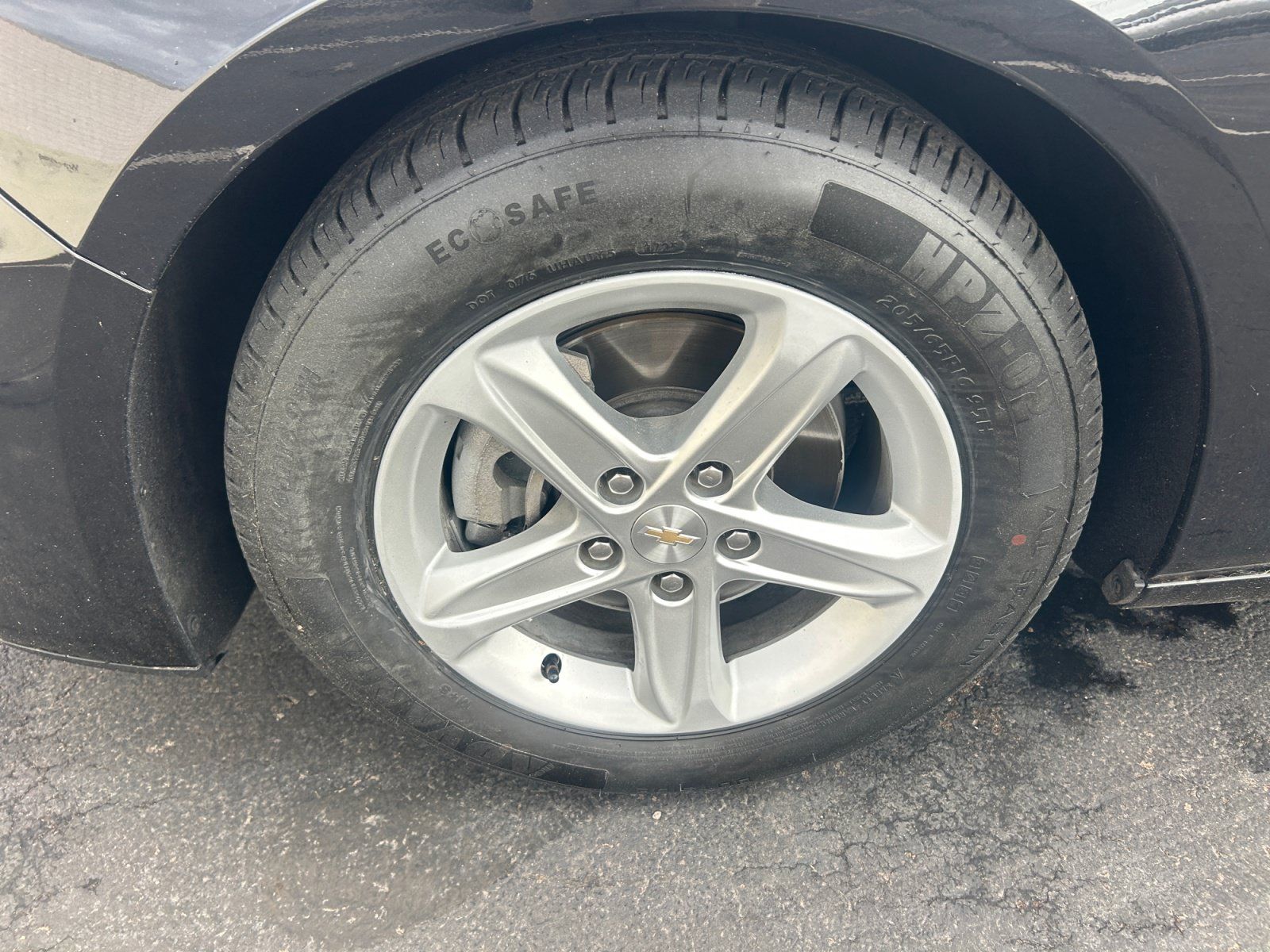 Used 2023 Chevrolet Malibu LS FWD image 25
