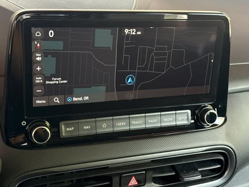 Used 2023 Hyundai Kona Limited AWD/4WD image 26