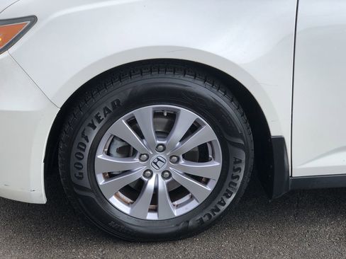 Used 2017 Honda Odyssey EX-L image 2